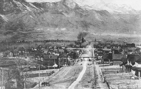 Colorado Springs, Colorado from around the time Tesla was there.